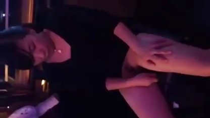 Smal patient sms porrfilm fick en stor doktors kuk i munnen