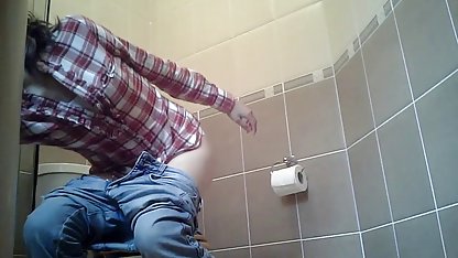 En stor flaska gratis porrfilm utan registrering för en rumpmaskin är inga problem