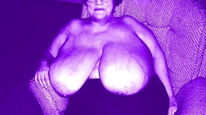 Fucked en cutie i sin tur i båda mjukporr gratis hålen