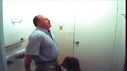 Busty Khokhlushka i fri pornografi ett nytt distrikt befinner sig en Hahal