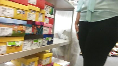 Ung rysk tjej knullar en svenska kvinnor porr kille medan föräldrarna inte är hemma