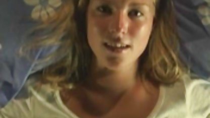 Kamasutra med en bekväm gratis långa sexfilmer realistisk flexibel docka