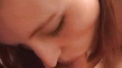 Nicole tog av sig korta gratis porr orgasm shorts och började fumla vagina