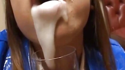 Bunden chick smacked hårdporr film för onani