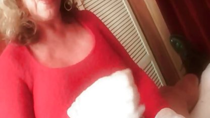 Den sovande damen hör inte fri pornografi sin man tugga på sin vän